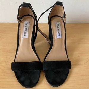 Steve Madden Carrson Black Suede Heels